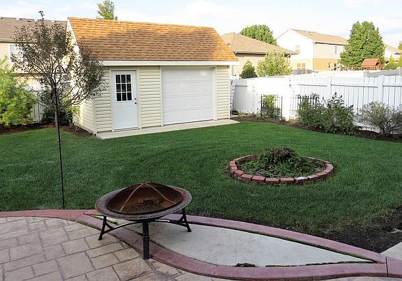 3rd image of 695 Sandpiper Dr