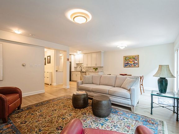 5th image of 1414 Elmwood Ave APT 1B