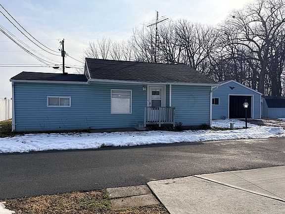 2nd image of 12819 Luthman Rd