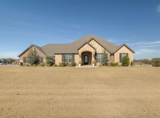 1314 Glenwood Dr, Tuttle, OK 73089