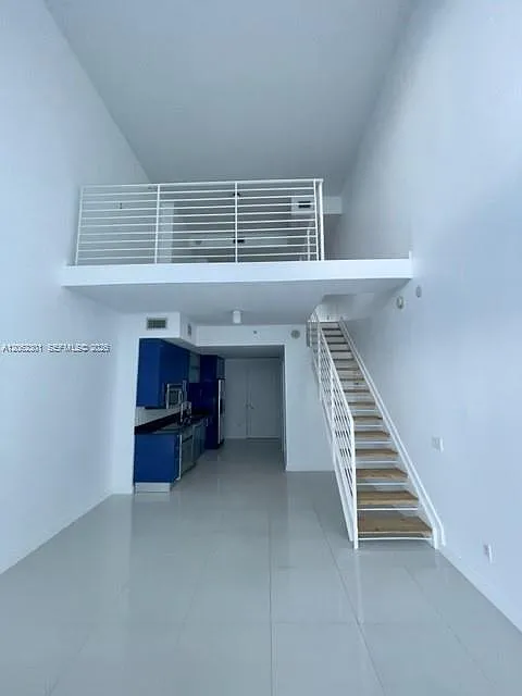2 bed, 1148 sqft, $3,950 — Photo 3
