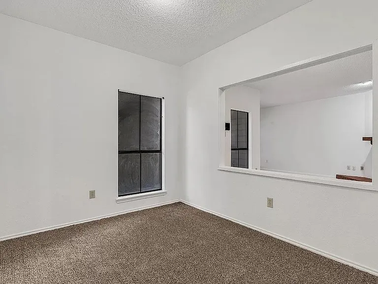 9600 Royal Ln #206 — Photo 6