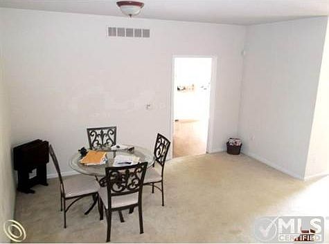 Formal dining area 2.JPG