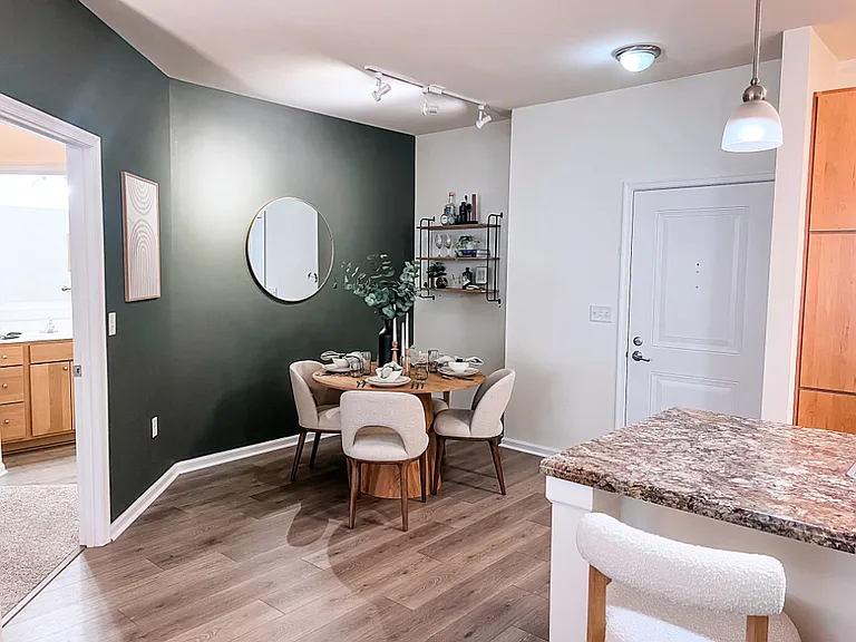 TGM Creekside Village — Photo 4