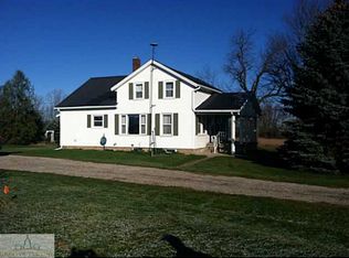 1101 N Lowell Rd, Saint Johns, MI 48879