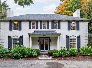 927 N Cranbrook Rd, Bloomfield Hills, MI 48301