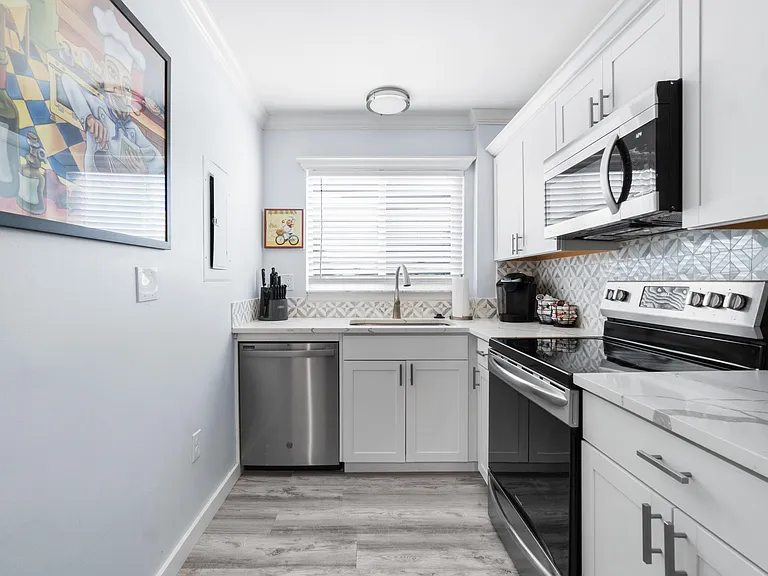 470 Bella Vista Ct N — Photo 10