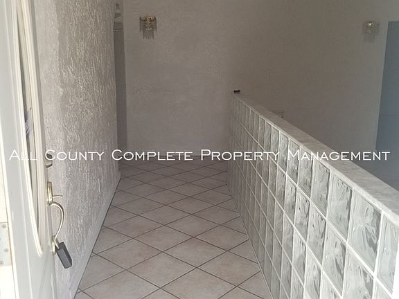 2nd image of 1453 W 14th St