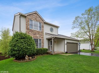 1259 Chickory Ridge Trl, Cary, IL 60013