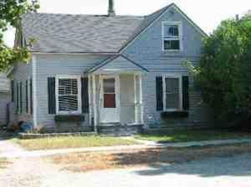 2nd image of 204 S 7th St