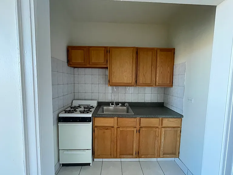 5154 N Clark St #337 — Photo 5