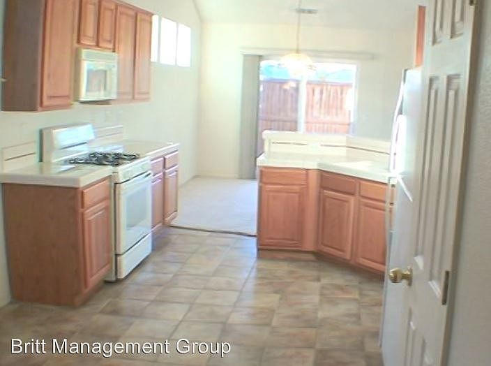 2nd image of 9693 Otter Way