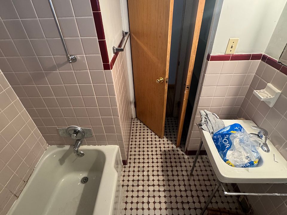 1st image of 406 E 255th St