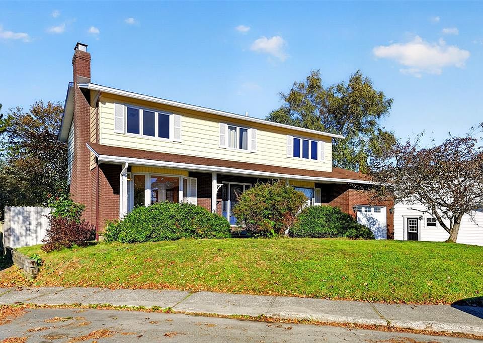1st image of 4 Inverness Place