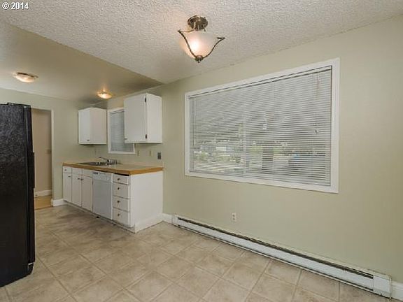 4th image of 5805 NE 52nd Pl