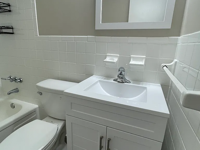 1235 Riverside Dr #C1 — Photo 14