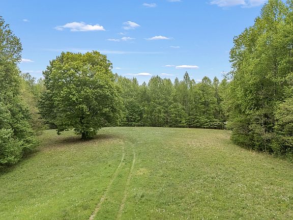 3rd image of 1975 Sugar Tree Knob Rd