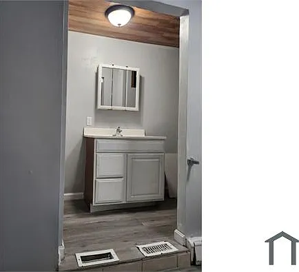 29 Peck St #1 — Photo 10