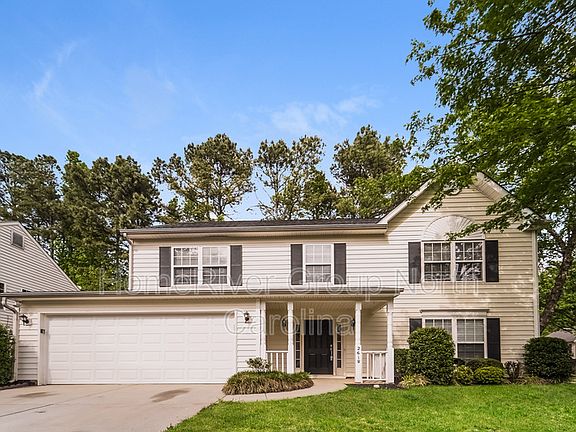 3rd image of 2618 Black Cherry Dr