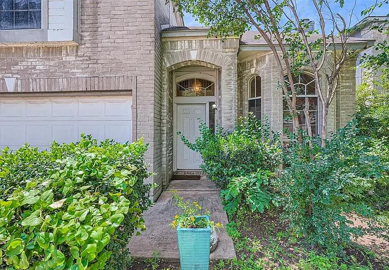 13431 Athens Trl — Photo 1