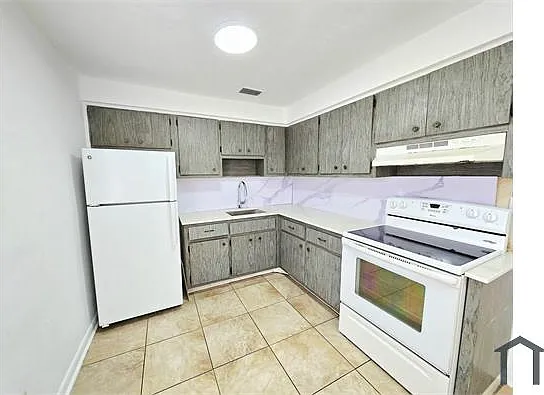 2 bed, 800 sqft, $2,100 — Photo 4