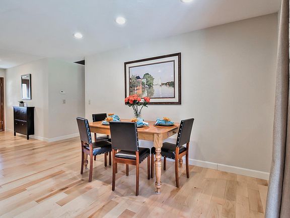 5th image of 5825 Vargas Ct