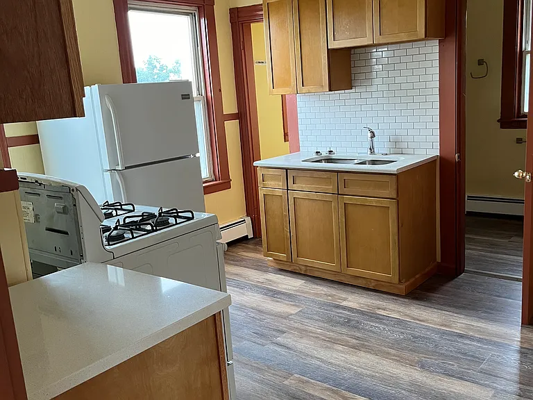 17-19 Chadwick Ave #3 — Photo 9