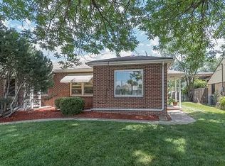 3906 S Logan St, Englewood, CO 80113