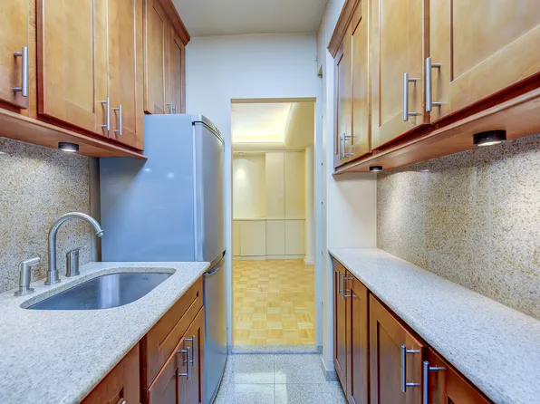 110-34 73rd Road image 13 of 31