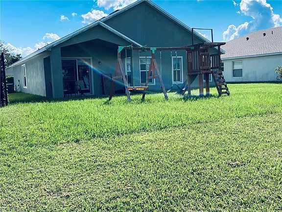 3rd image of 2819 Alton Dr