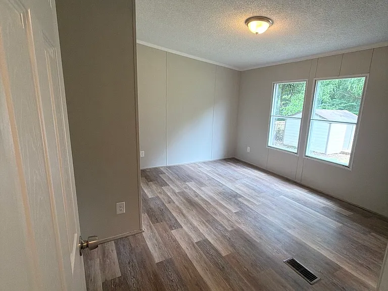 132 Kingston Ridge Dr — Photo 14