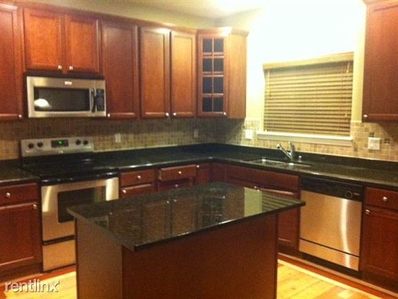 kitchen_med