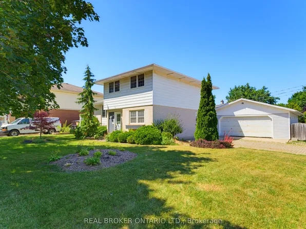 94 1st St W, Woolwich, ON N3B 1G9
