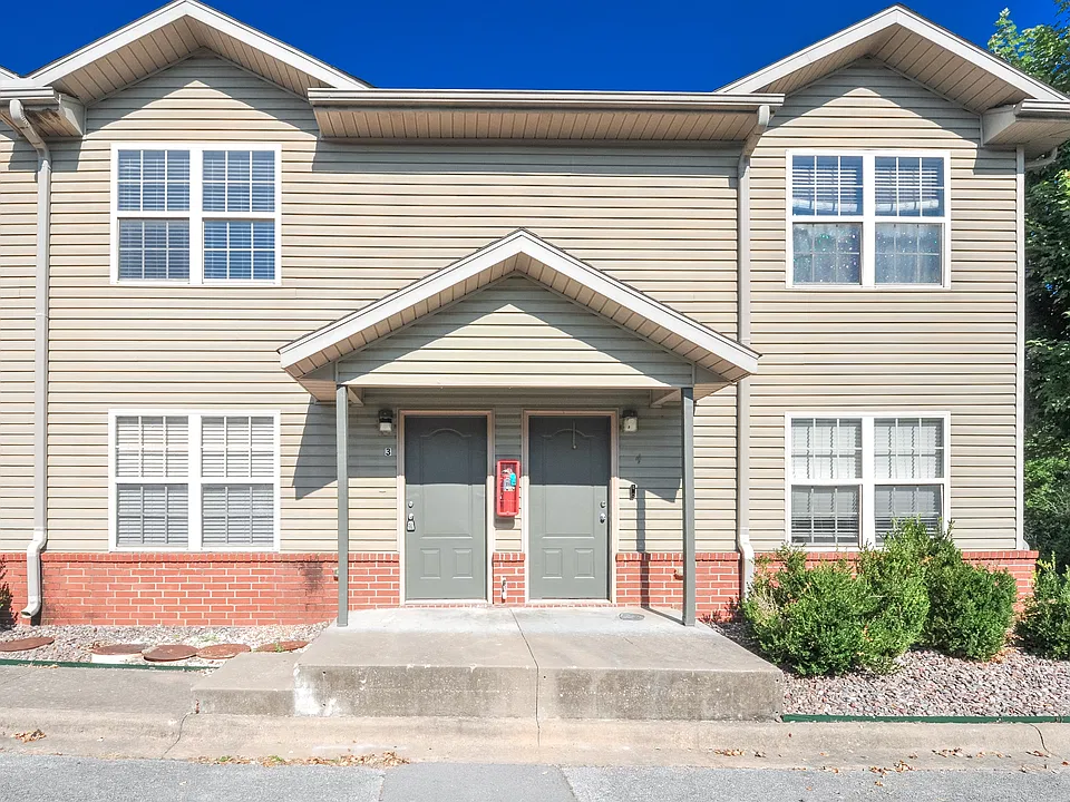 1446 W Netherland Way #2