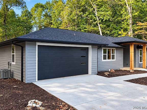 3rd image of 701 Spring Creek Dr