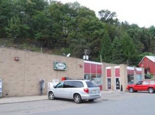 20 W Main St, Weatherly, PA