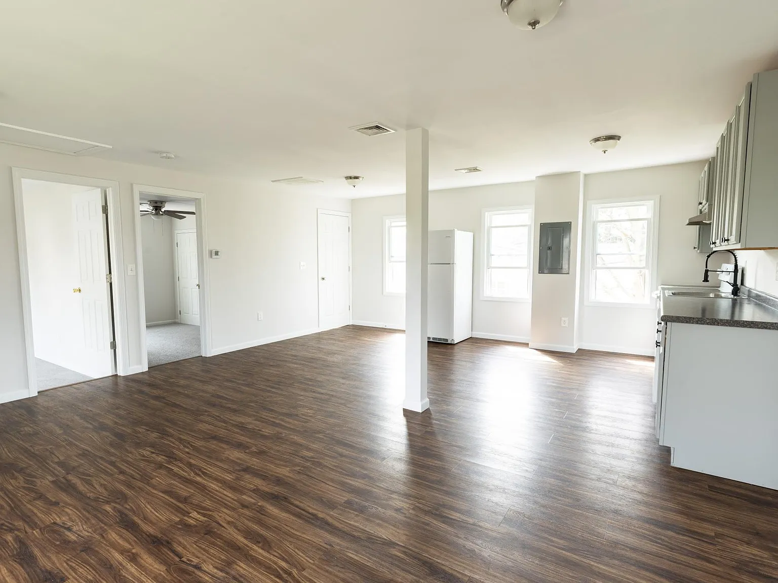 424 N Main St — Photo 4