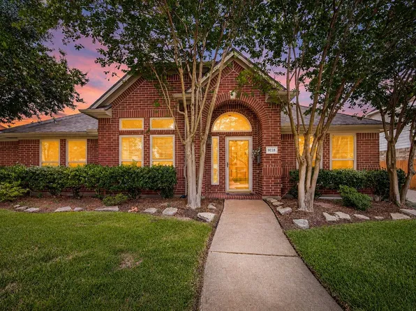 9118 Sunny Ridge Dr, Houston, TX 77095