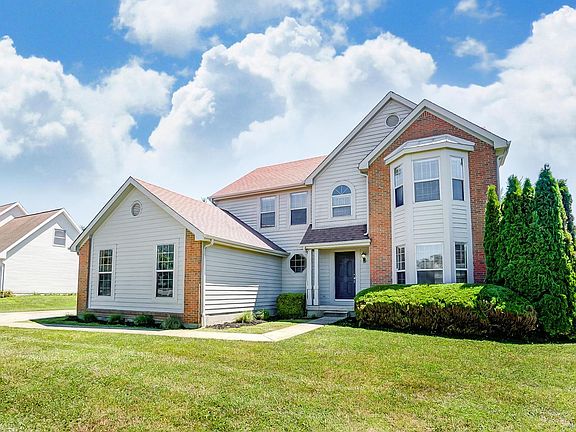 2nd image of 27 Bluegrass Dr