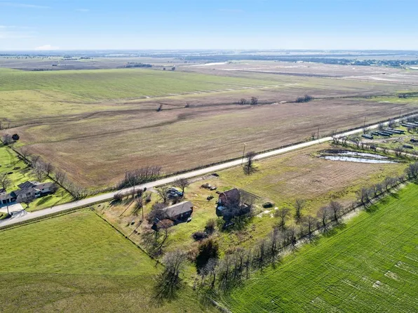 2702 Berend Rd, Pilot Point, TX 76258