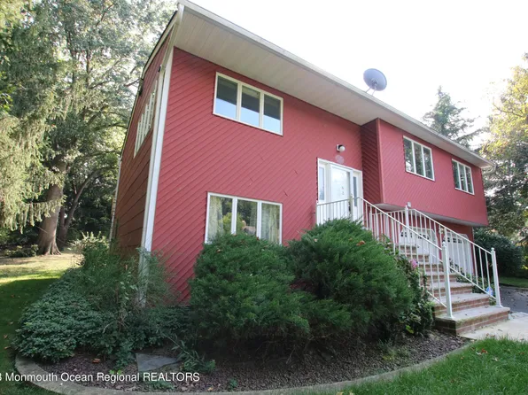 12 Freneau Drive, Marlboro, NJ 07746