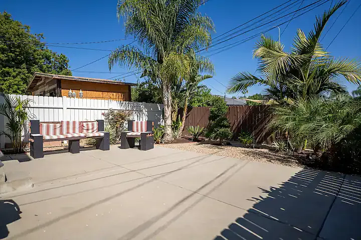 Building Photo - 15357 Carmelita Ave
