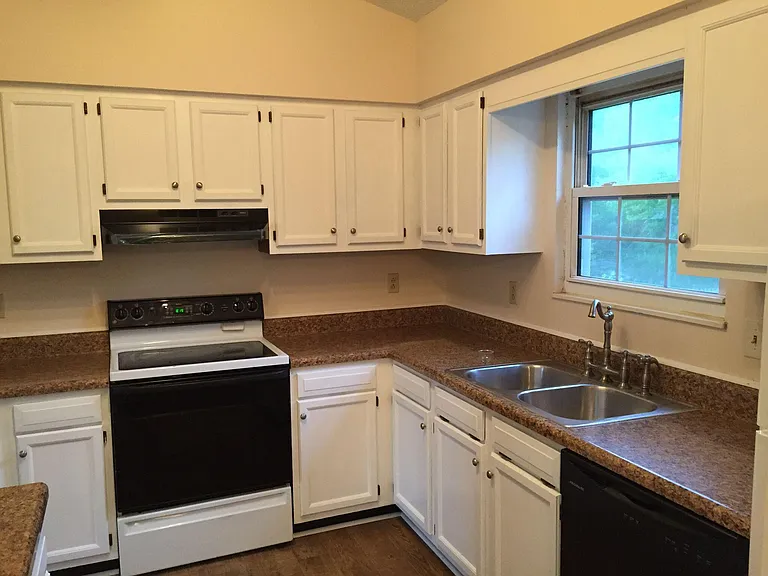 602 Blackburn Dr — Photo 11