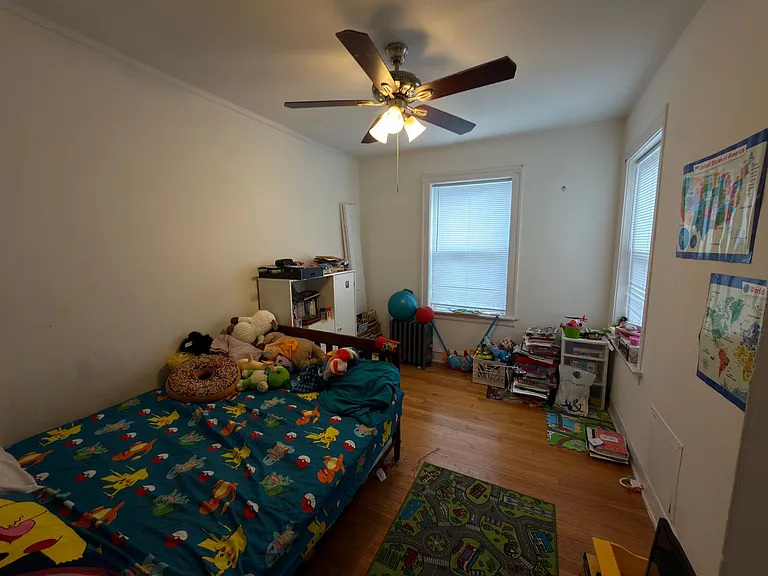 6437 N Leavitt St #2S — Photo 4