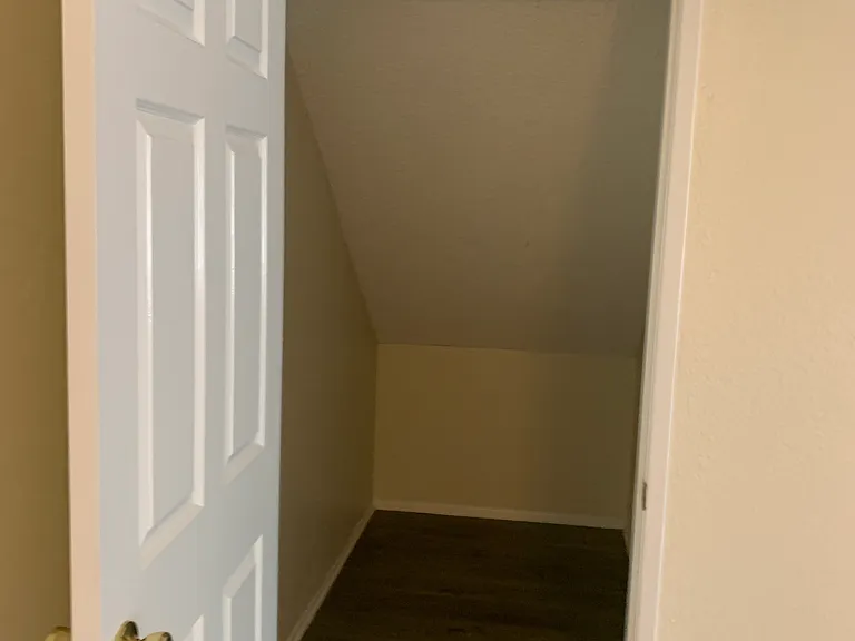 14259 Burbank Blvd #2 — Photo 15