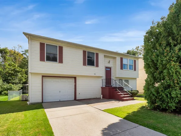 1711 Perennial Way, Erie, PA 16510