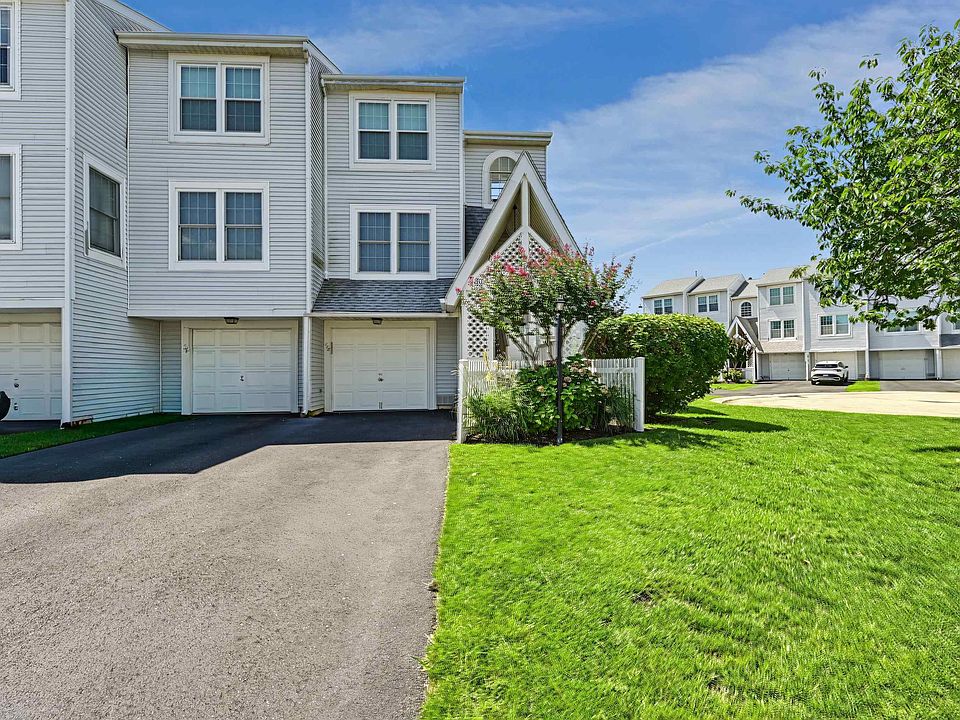 1st image of 178 40th St S #178