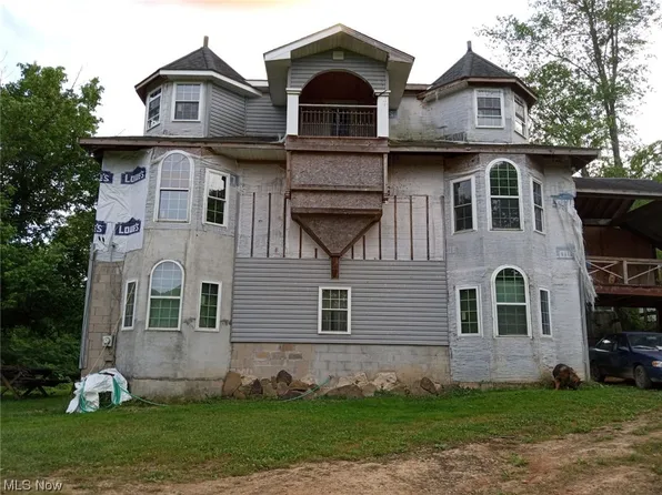 2737 Otto Rd, Spencer, WV 25276