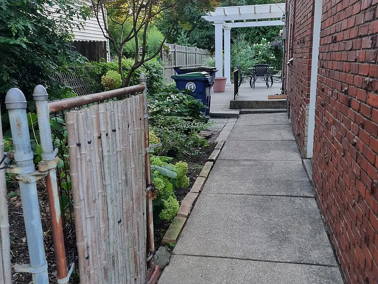 179 Amherstdale Rd — Photo 3