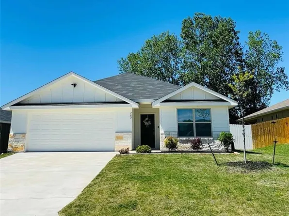 765 Freedom Cir, Nolanville, TX 76559